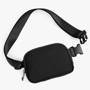 Black belt bag
